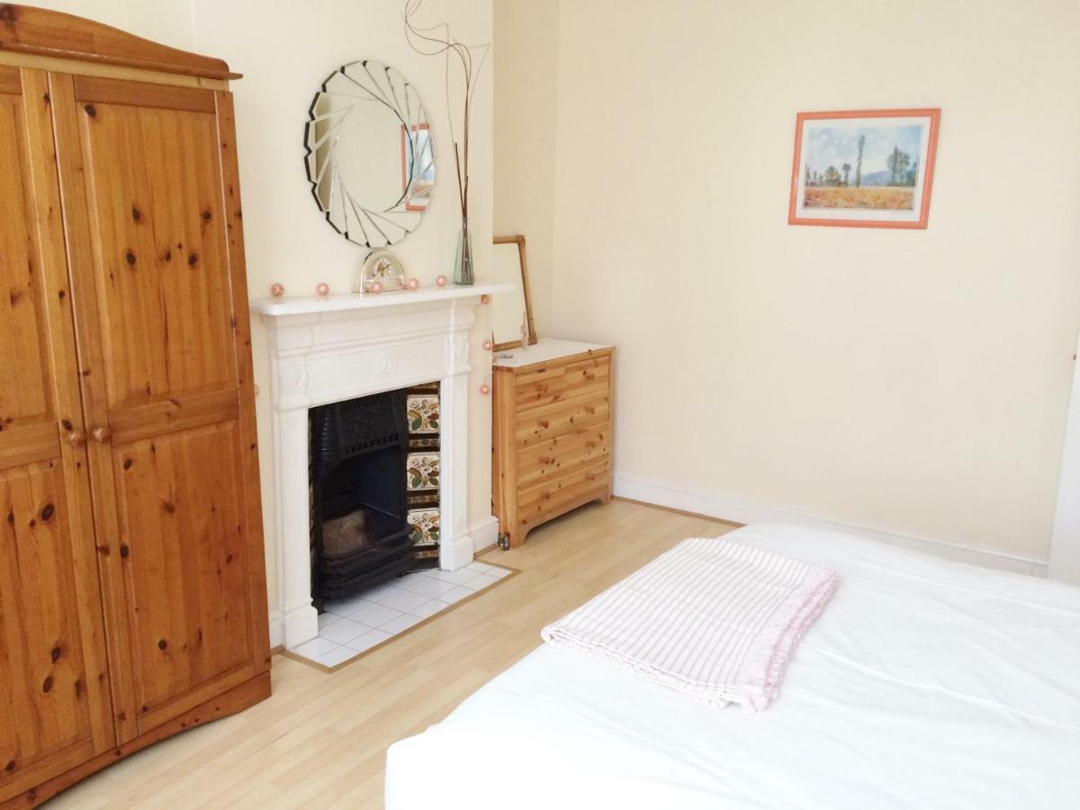 Spacious West London 2 Bedroom Apartment Exterior foto