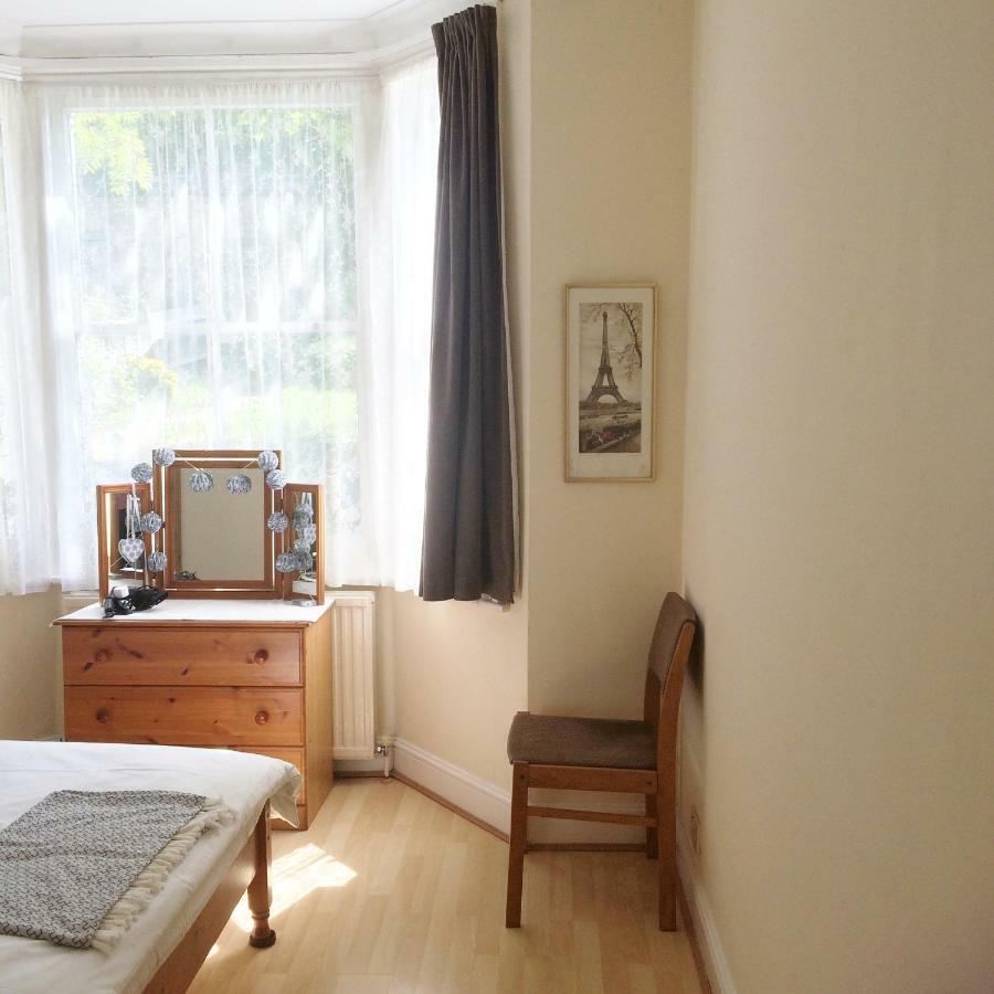 Spacious West London 2 Bedroom Apartment Exterior foto